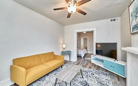 1 Bd Apt Near Forest Park, Science Center & Dining